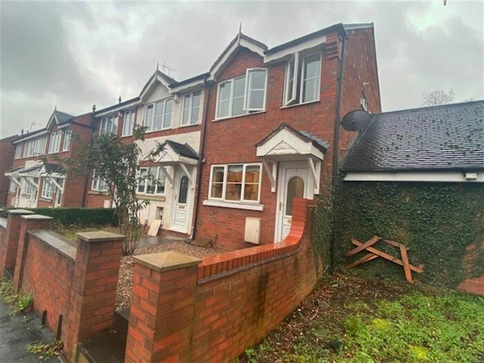 2 Bedroom Town House To Rent In St. Pauls Road, Rugeley, WS15