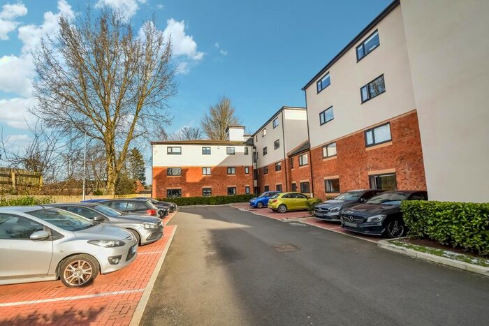 2 Bedroom Flat To Rent In Prestfield Court, Kensington Street, Whitefield, M45