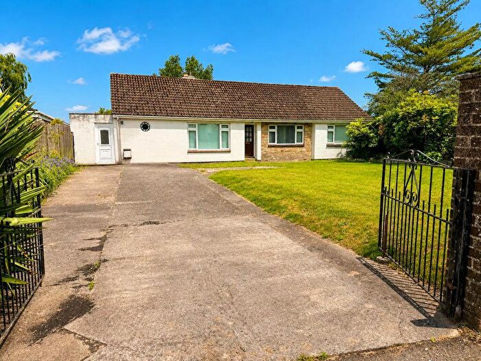 4 Bedroom Detached Bungalow For Sale In Wells Road, Hallatrow, BS39