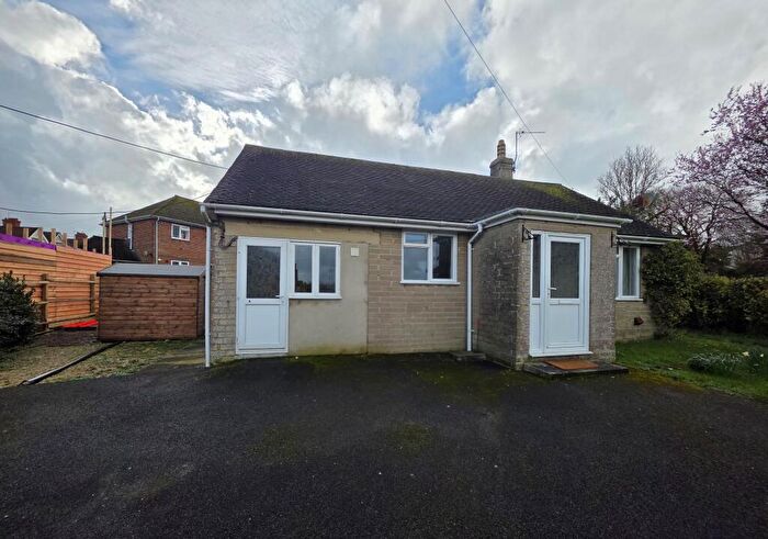 2 Bedroom Bungalow To Rent In Vine Street, Templecombe, BA8