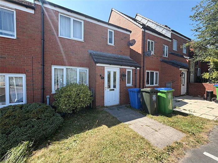 3 Bedroom Semi Detached House For Sale In Sutherland Road, Heywood, Greater Manchester, OL10