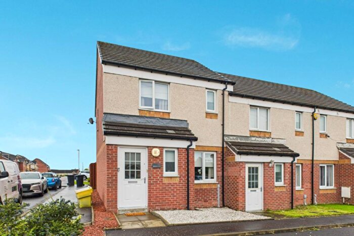 3 Bedroom End Of Terrace House For Sale In Wilkie Drive, Holytown, Motherwell, ML1
