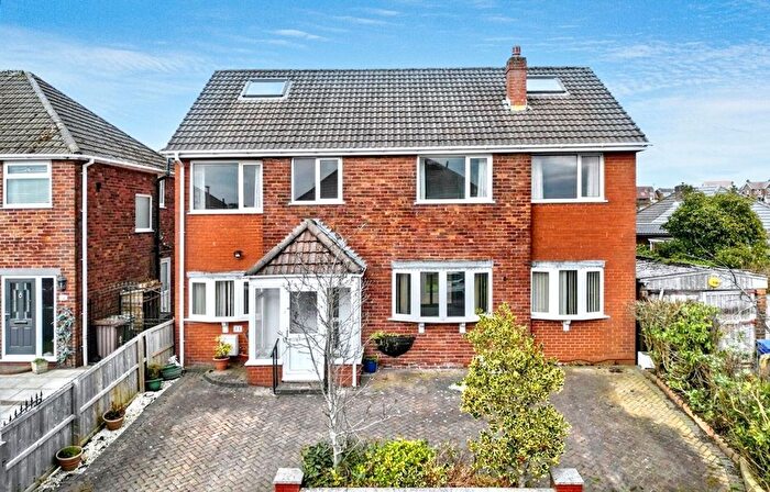 5 Bedroom Detached House For Sale In Greenhill Road, Billinge, WN5