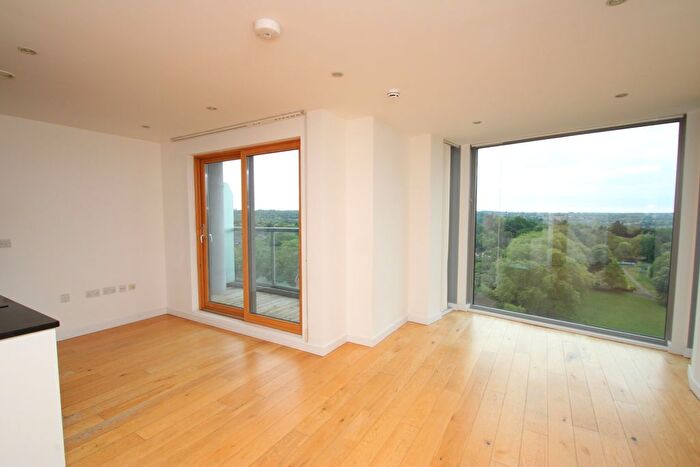 Studio To Rent In Altyre Road, Croydon, CR0