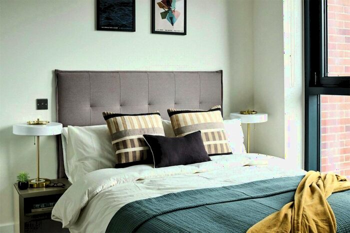 Apartment To Rent In Uncle Leeds, Whitehall, Leeds, LS12