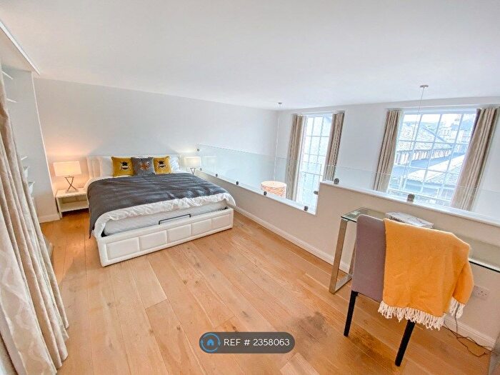 1 Bedroom Flat To Rent In Mcdonald Road, Edinburgh, EH7