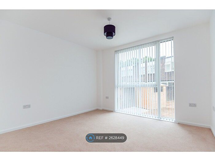 2 Bedroom Flat To Rent In Heath Parade, Colindale, NW9