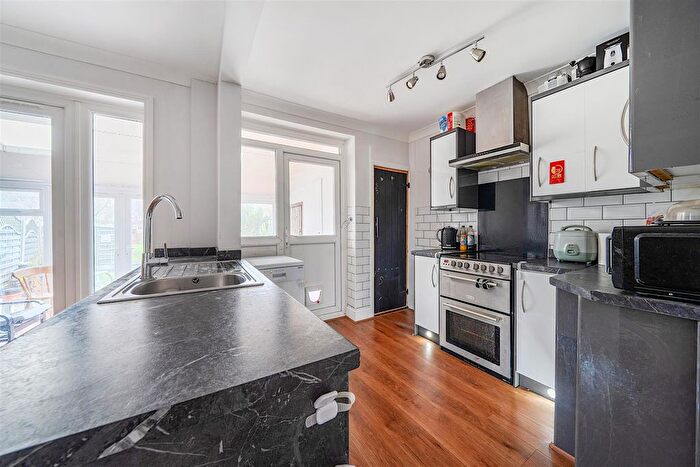 3 Bedroom Terraced House For Sale In Redlands Lane, Fareham, PO14