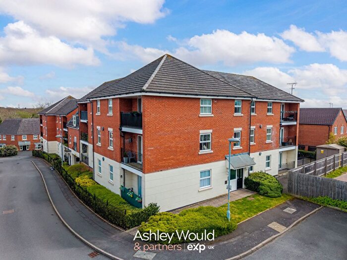 2 Bedroom Flat For Sale In Brock Close, Rednal, Birmingham, B45
