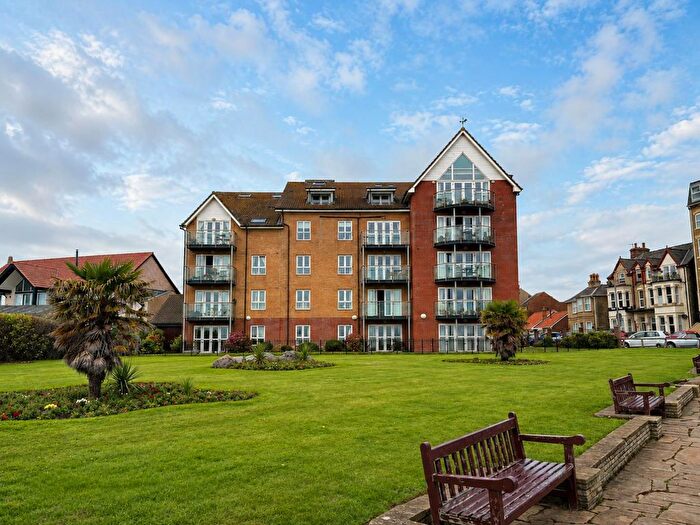 1 Bedroom Flat For Sale In Highcliffe Court, Bridlington, Bridlington, YO15