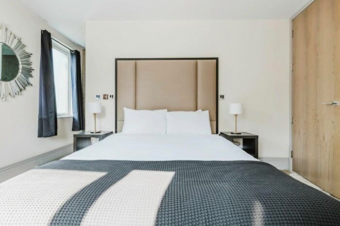 2 Bedroom Apartment To Rent In St. Edmunds Terrace, London, NW8