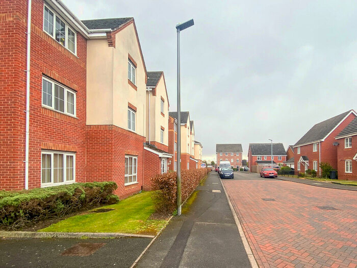 2 Bedroom Apartment To Rent In Unitt Drive, Cradley Heath, B64
