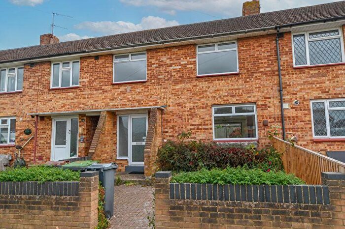 3 Bedroom Terraced House For Sale In Ibsley Grove, Bedhempton, PO9