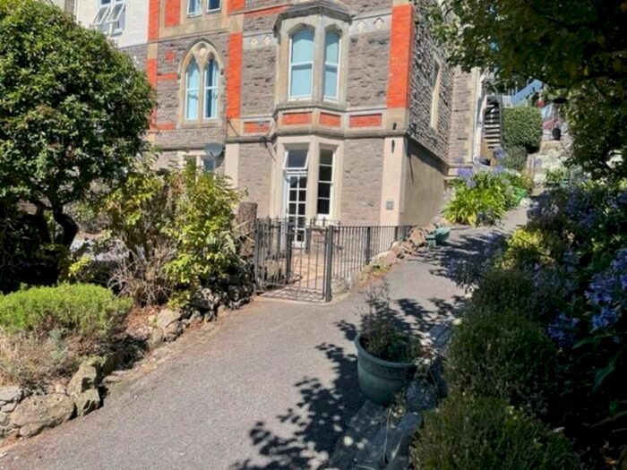 3 Bedroom Flat To Rent In Southside, Weston-super-Mare, North Somerset, BS23