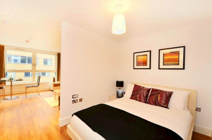 Studio To Rent In Queensland Terrace, Holloway, London, N7