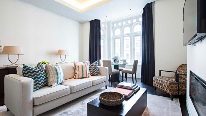 1 Bedroom Flat To Rent In Green Street, London, W1K