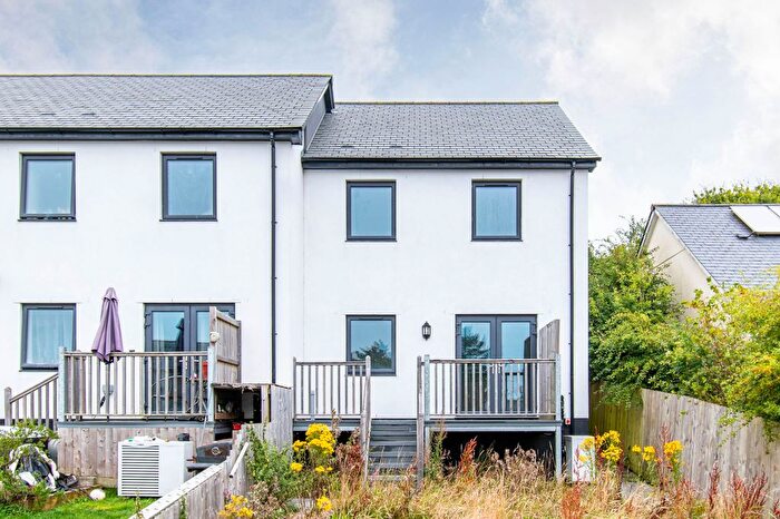 2 Bedroom Terraced House For Sale In Farriers Way, Widegates, PL13