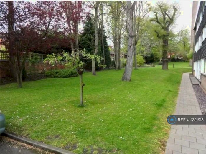 2 Bedroom Flat To Rent In Elmwood Court, Birmingham, B5