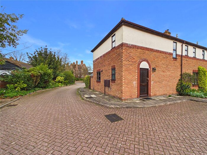 4 Bedroom Semi-Detached House For Sale In Grammar School Place, Sudbury, Suffolk, CO10