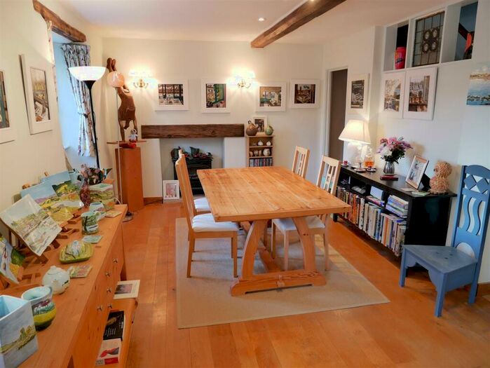 3 Bedroom Detached House For Sale In Castle Street, Calne, SN11