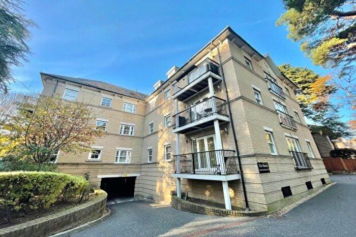 3 Bedroom Flat To Rent In Derby Road, Bournemouth, BH1