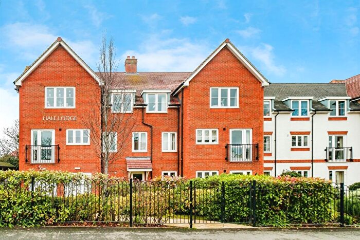 2 Bedroom Retirement Property For Sale In Fitzalan Road, Littlehampton, BN17