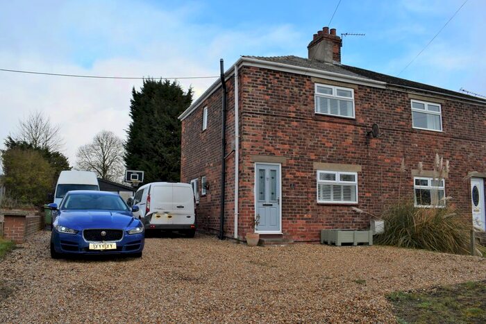 3 Bedroom Semi-Detached House For Sale In Brigg Road, Grasby, DN38