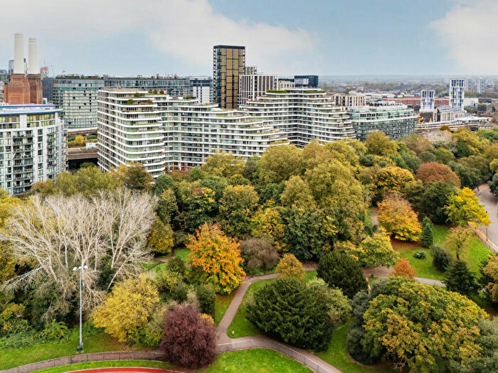 2 Bedroom Apartment To Rent In Sopwith Way, Battersea, SW7