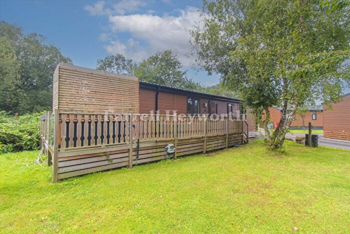 3 Bedroom Property For Sale In Borwick Lane, Dock Acres, Carnforth, LA6