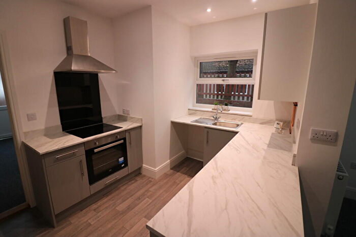 1 Bedroom Apartment To Rent In Flat, Louis Street, HU3