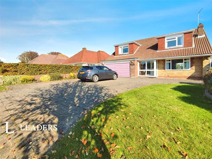 4 Bedroom Detached House For Sale In Homelands Avenue, East Preston, Littlehampton, BN16