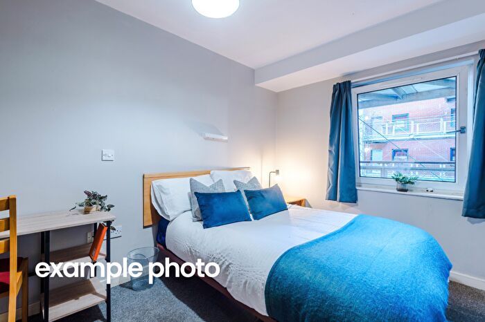 2 Bedroom Property To Rent In Flat, Mayfair Court, Manchester, M14