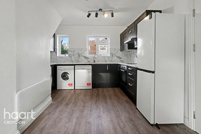 3 Bedroom Terraced House To Rent In Onslow Road, Croydon, CR0