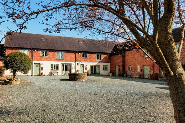 5 Bedroom Barn Conversion For Sale In Brookland Barns, Wettenhall, CW7