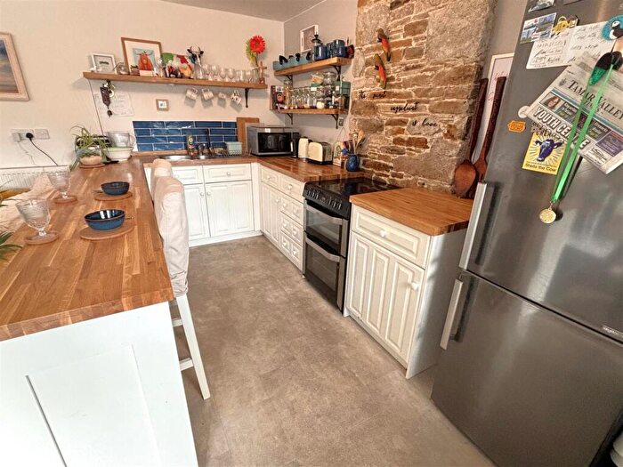 2 Bedroom Cottage For Sale In Calstock Road, Gunnislake, PL18