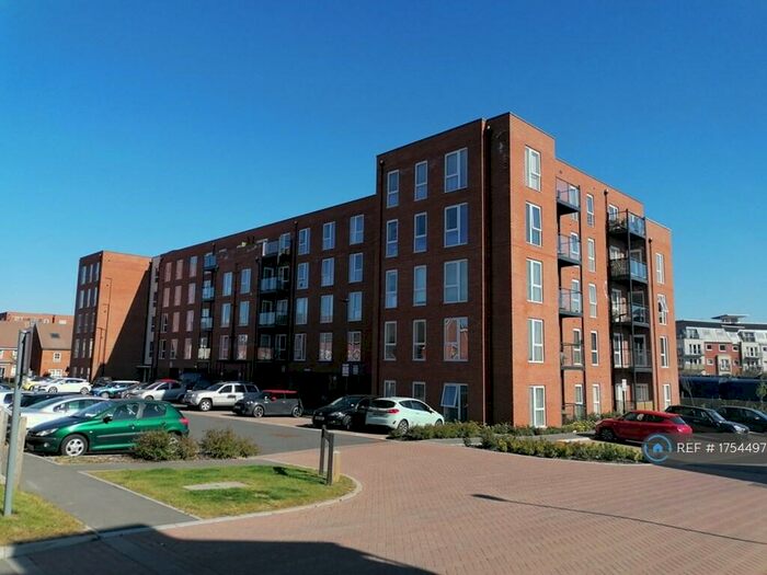 2 Bedroom Flat To Rent In Lambert Court, Basingstoke, RG21