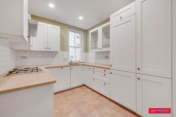 3 Bedroom Flat To Rent In Upper Park Road, London, NW3