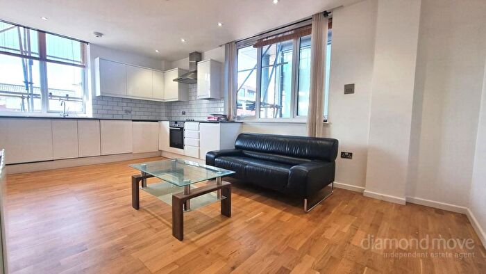 1 Bedroom Flat To Rent In Bath Road, Slough, SL1