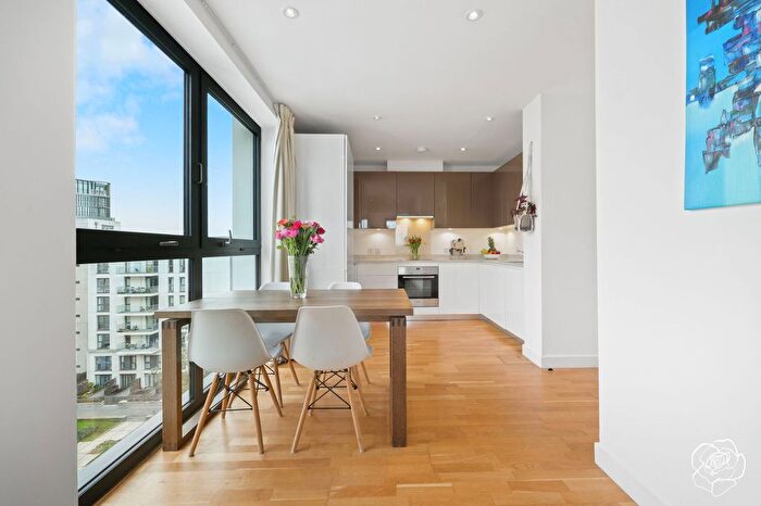 2 Bedroom Flat For Sale In Tayberry House, Ravens Walk, Stratford, E20