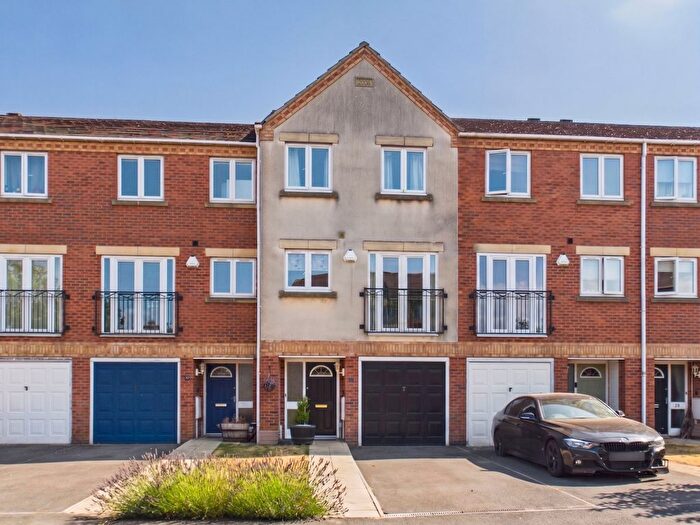 4 Bedroom Town House For Sale In Ashleigh Avenue, Sutton-In-Ashfield, Nottinghamshire, NG17