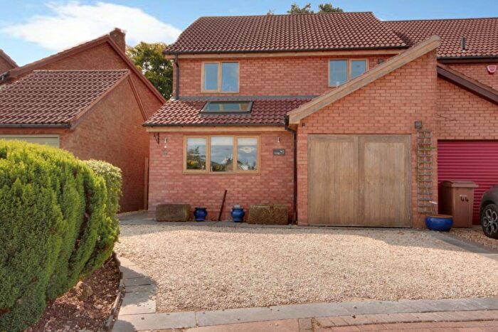 3 Bedroom Semi-Detached House For Sale In Ferguson Road, Walkington, Beverley, HU17