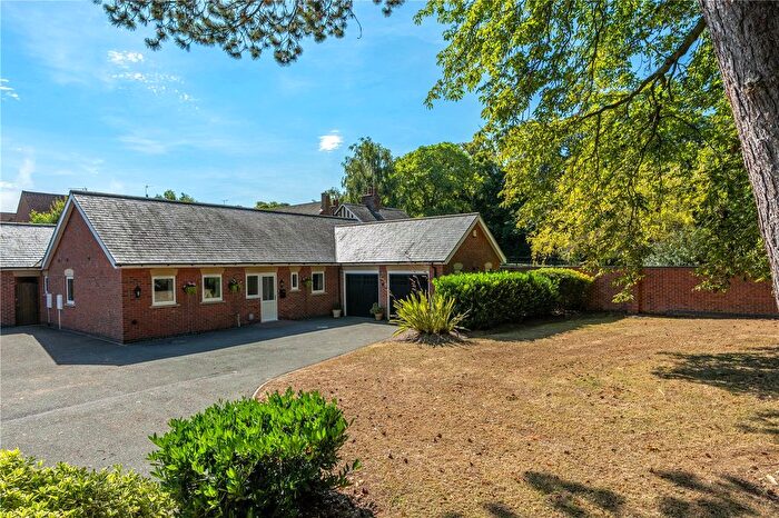 4 Bedroom Bungalow For Sale In Balmoral Drive, Sleaford, Lincolnshire, NG34