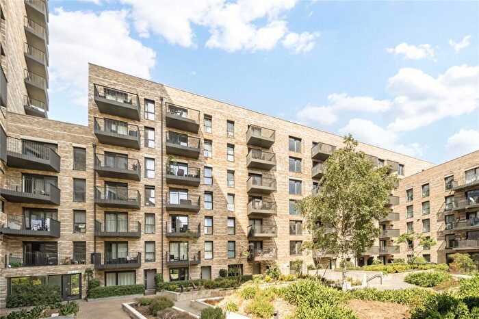 1 Bedroom Flat To Rent In Kingfisher Heights, Bramwell Way, London, E16