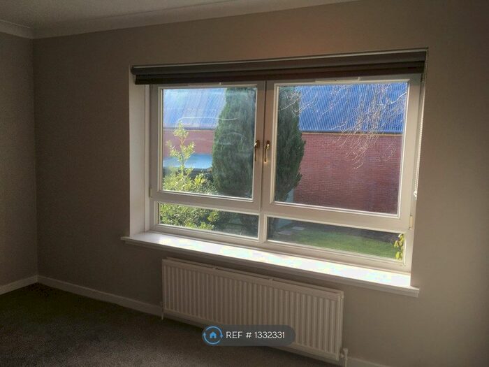 1 Bedroom Flat To Rent In Ritz Apartments, Strathaven, ML10