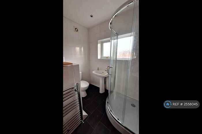 4 Bedroom Semi-Detached House To Rent In Weaverham, Northwich, CW8
