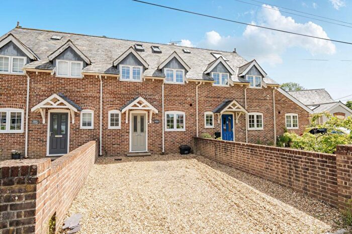 3 Bedroom Terraced House For Sale In The Flood, Winterslow, SP5