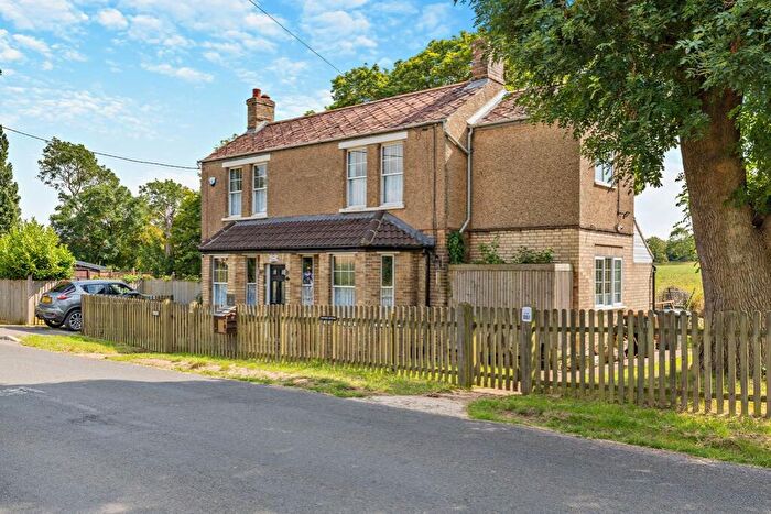 2 Bedroom Detached House For Sale In Colesden Road, MK44