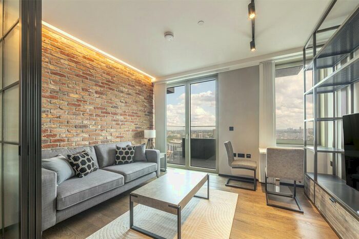 Apartment To Rent In Hewett Street, London, EC2A
