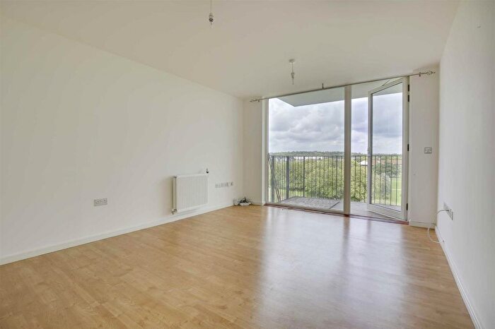 2 Bedroom Flat To Rent In Lanacre Avenue, Lark Court, NW9