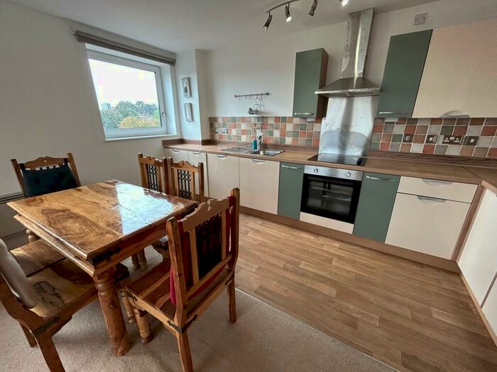 2 Bedroom Apartment To Rent In Bell Barn Road, B15